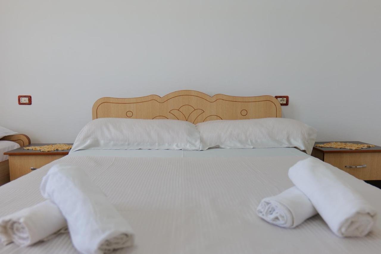 Vila Osmanaj Εξαμίλιο Εξωτερικό φωτογραφία
