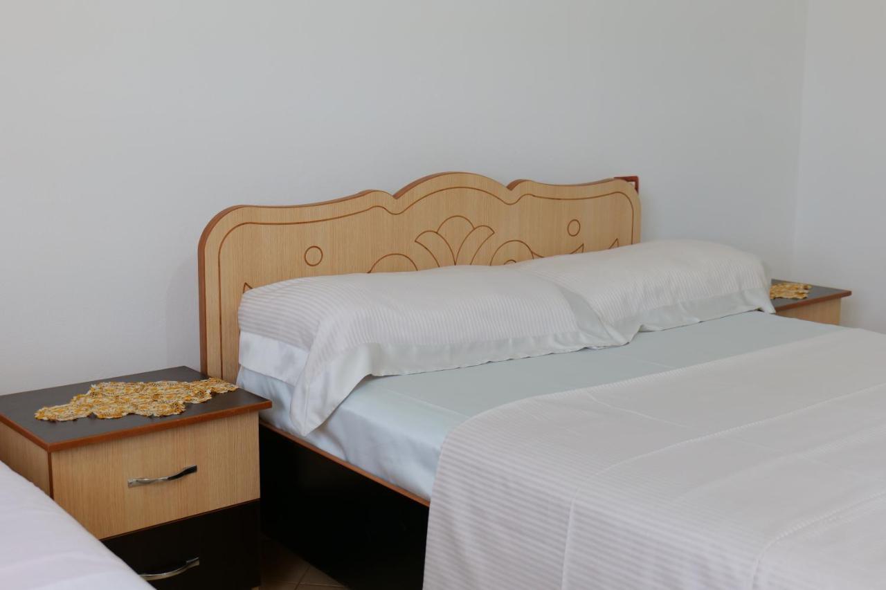 Vila Osmanaj Εξαμίλιο Εξωτερικό φωτογραφία